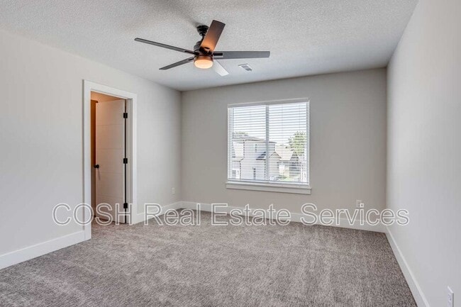 Building Photo - 3554 N Tyler Ct