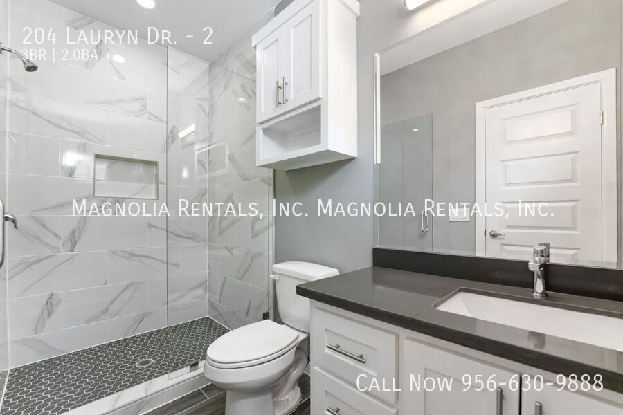 Building Photo - 204 Lauryn Dr