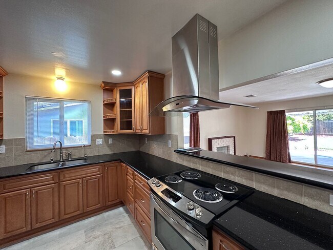 Building Photo - Stunning 3/2 Cambrian / Los Gatos border, ...