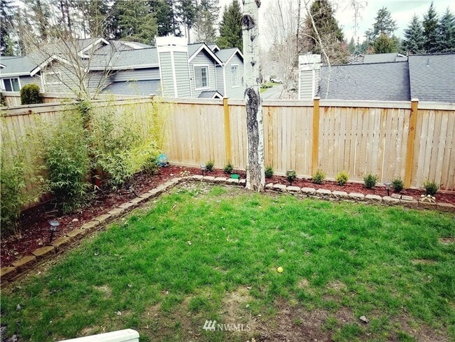 Building Photo - 3 bedroooms townhouse. Great School District!!