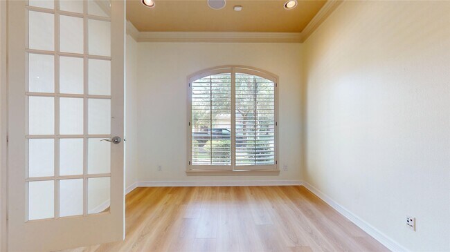 Building Photo - 18814 Cove Vista Ln