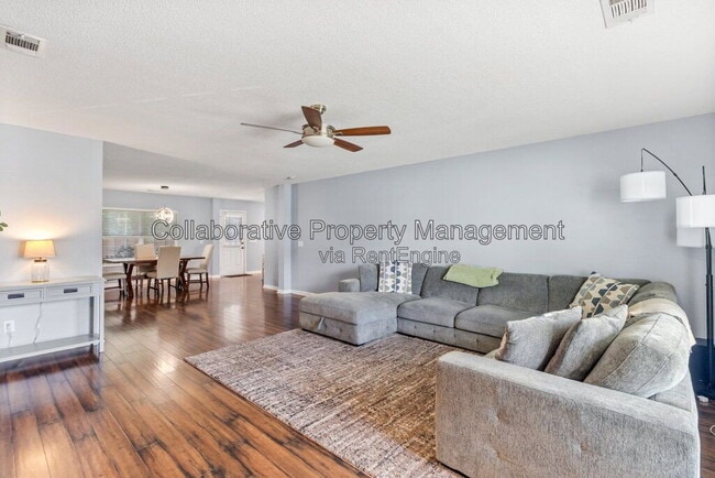 Building Photo - 215 Tigers Paw Dr