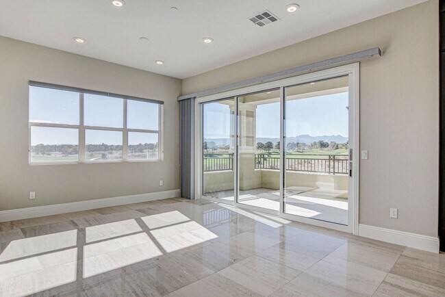 Building Photo - Mira Villa Condo
