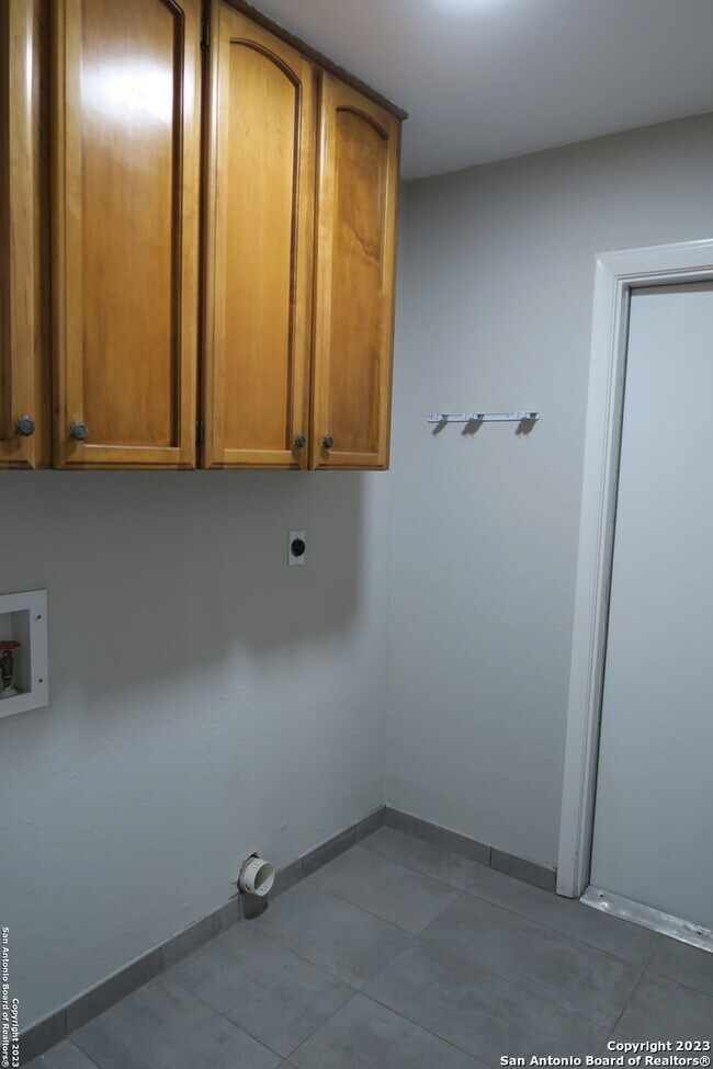 Building Photo - 11810 Lady Palm Cove