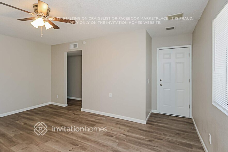 Building Photo - 437 W 5th Ave