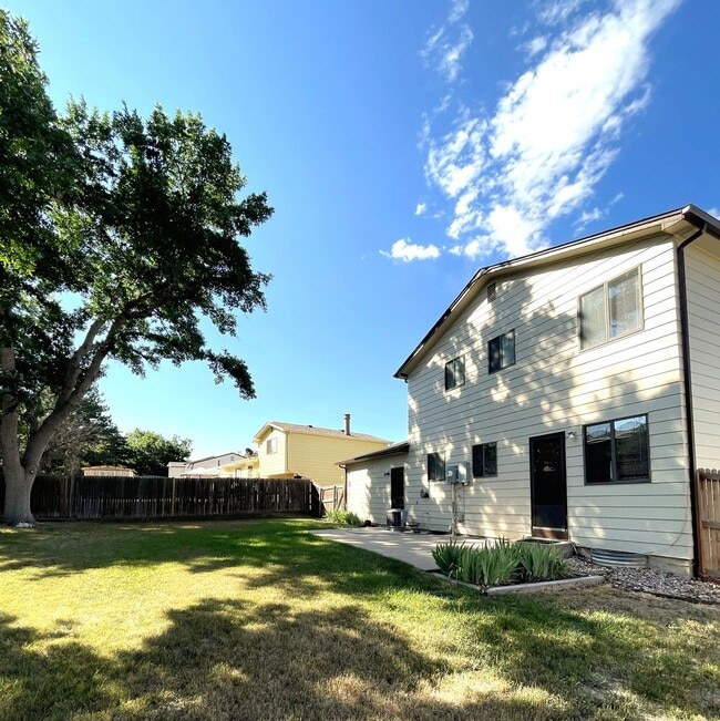 Building Photo - Beautiful 3-Bedroom, 3-Bath Home With Grea...