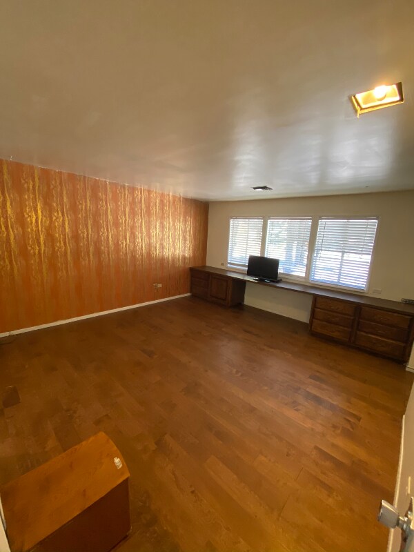 Building Photo - 293 Forest Trail