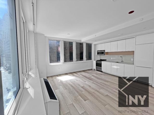 Building Photo - 3 bedroom in NEW YORK NY 10005