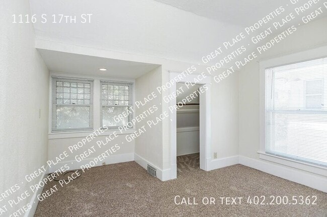 Building Photo - 1116 S 17th St