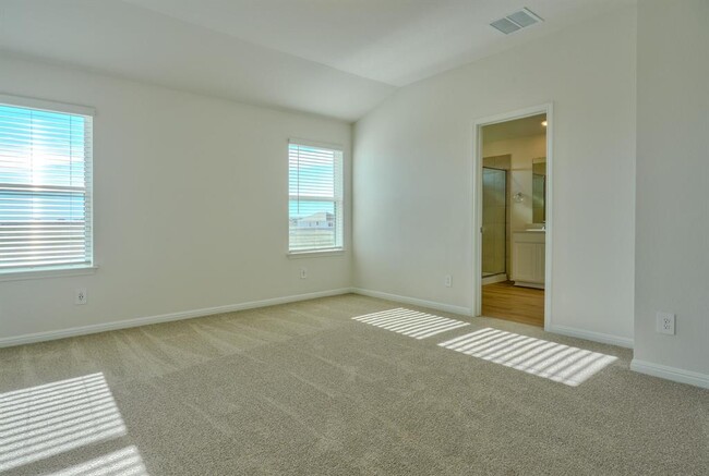 Building Photo - 129 Honey Bee Rd