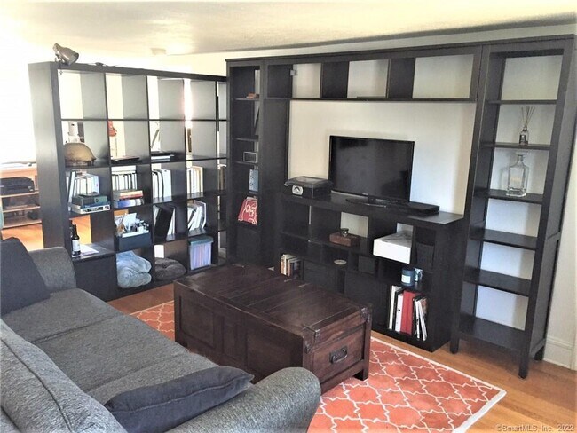 Building Photo - 209 Willard St