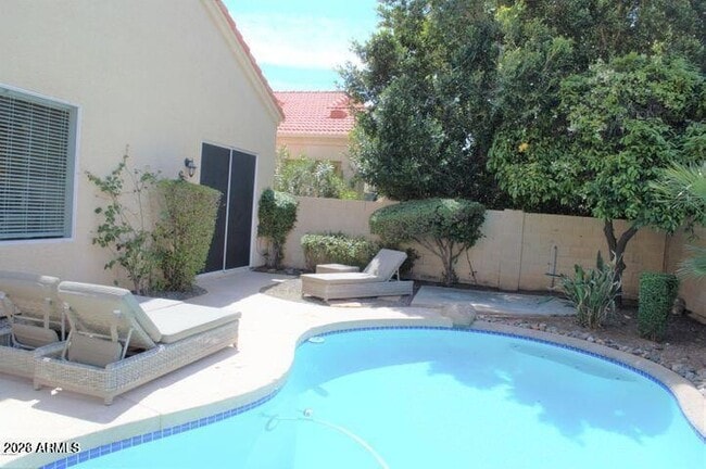 Building Photo - 10732 N 113th St