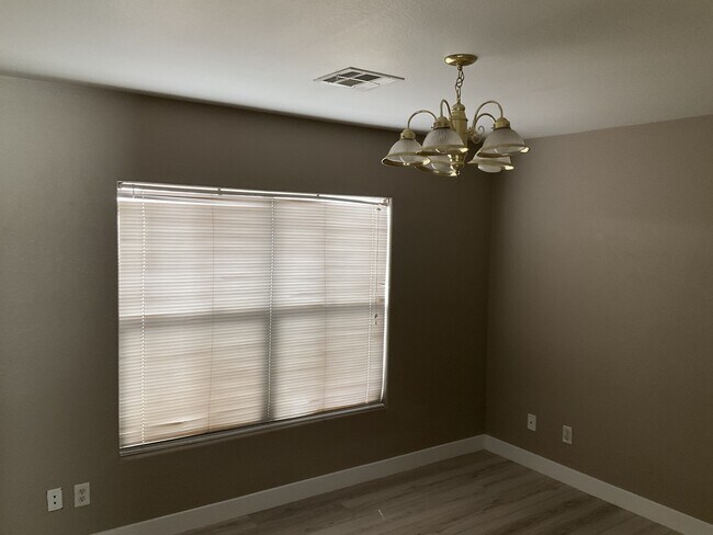 Building Photo - 5522 Jacobs Field St