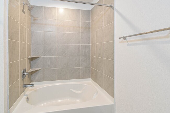 Building Photo - 5423 Wyndham Rdg Ln