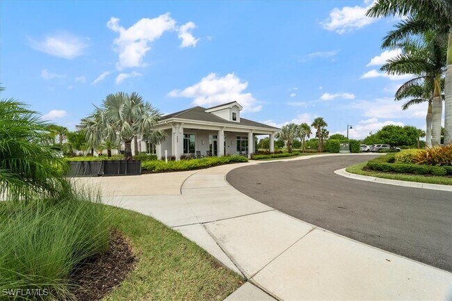 Building Photo - 5802 Kingston Pl