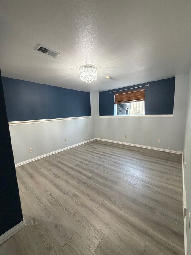 Building Photo - Click the “Apply Now” button or email wapmrentals@gmail.com for a prompt response.