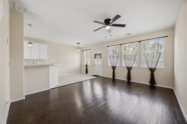 Building Photo - 2951 Hackamore Hollow Ln