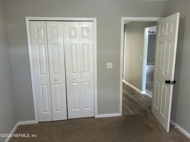 Building Photo - 1804 Northglen Cir