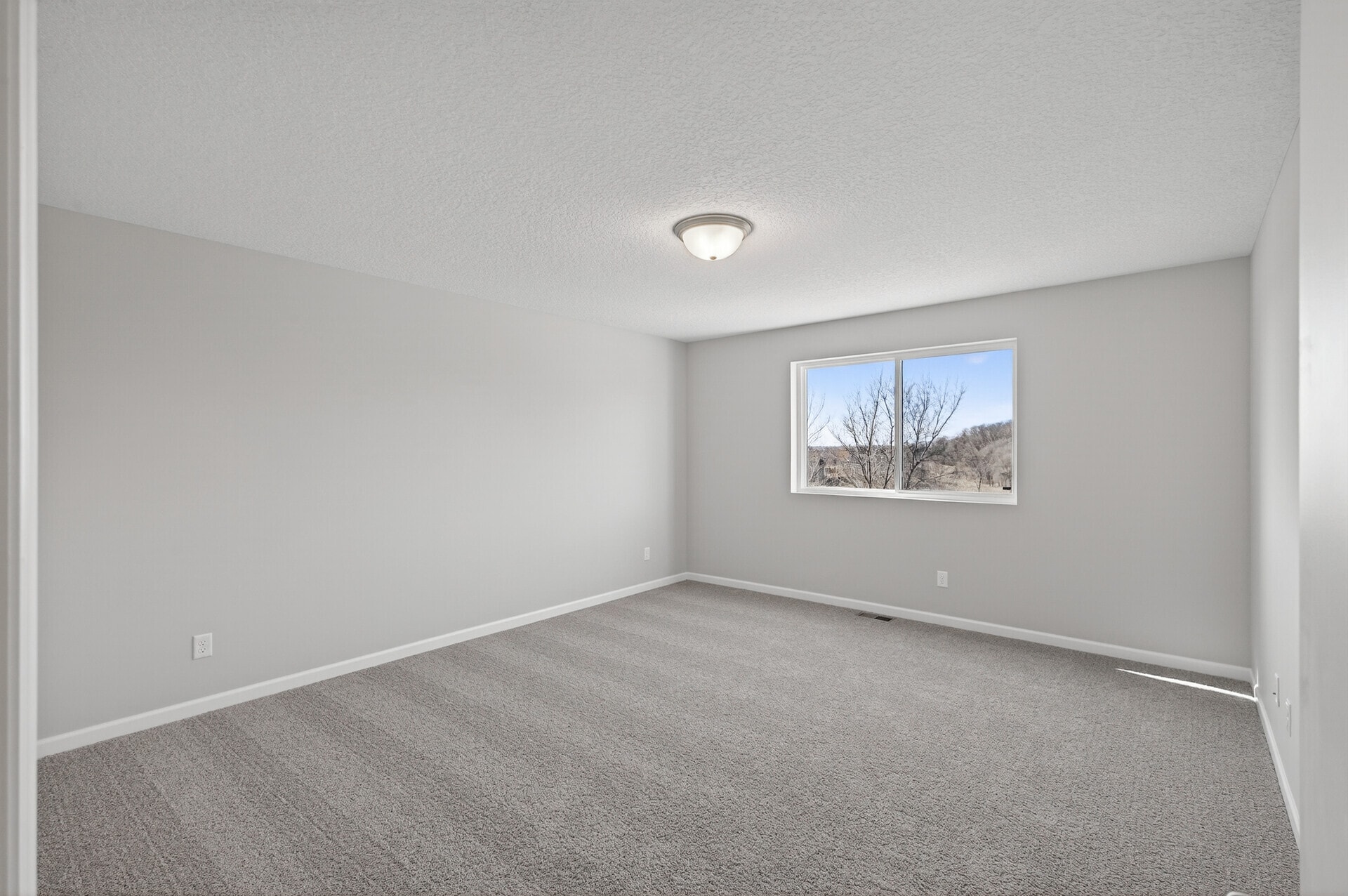 Building Photo - 14876 Willemite Way NW