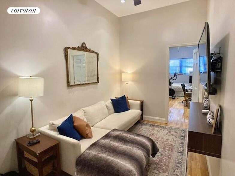 Primary Photo - 276 Prospect Park W