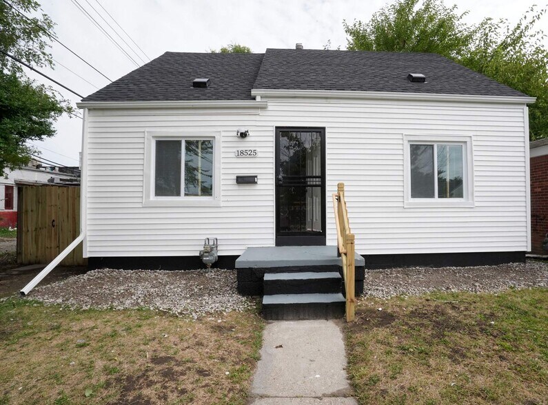 Primary Photo - This beautifully updated 3-bedroom, 1-bath...