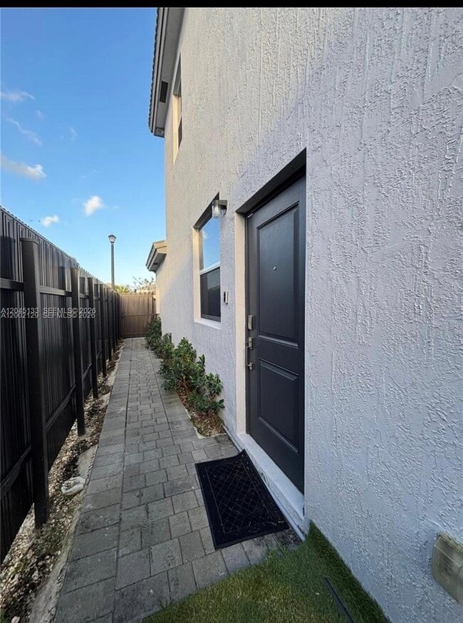 Building Photo - 16144 SW 148th Pl