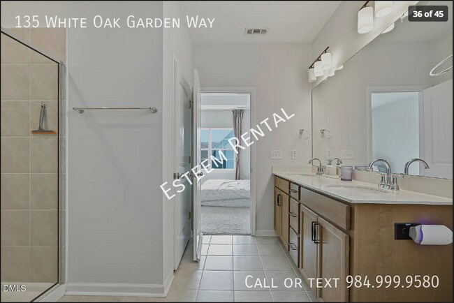 Building Photo - 135 White Oak Gdn Wy