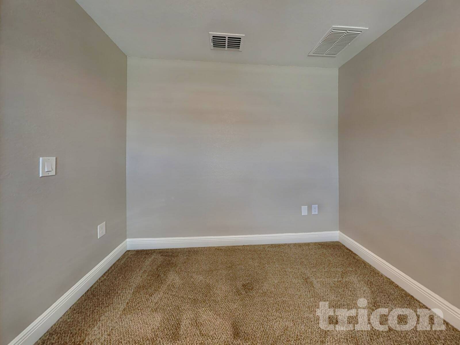 Building Photo - 1599 Lemon Ave