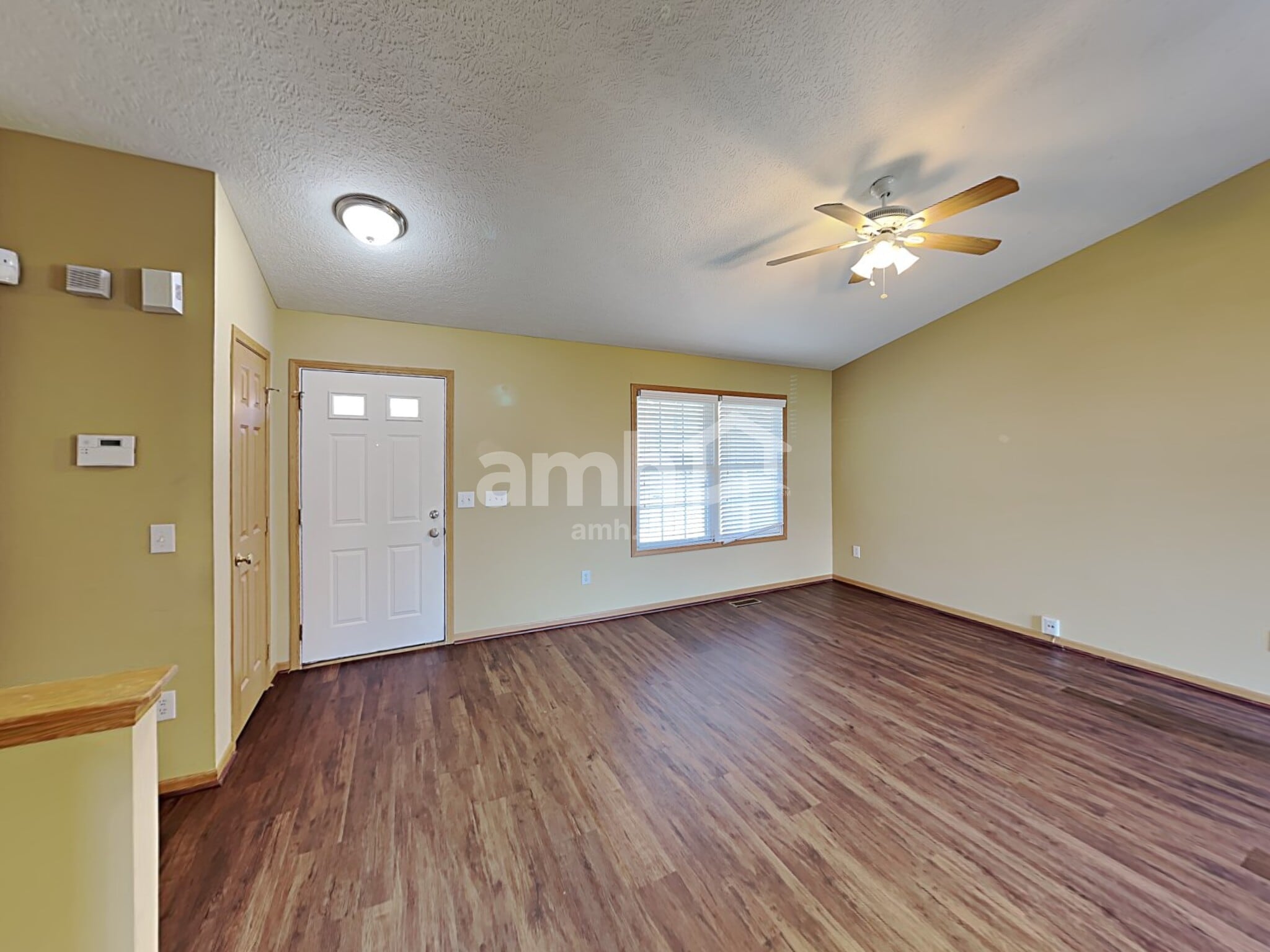 Building Photo - 818 Bent Oak Dr