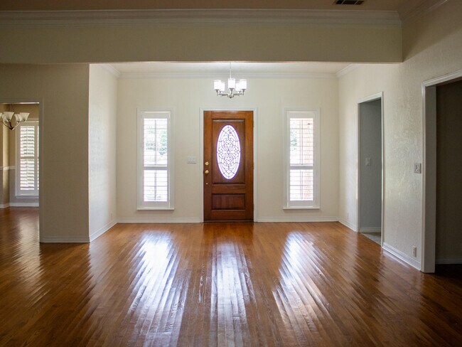 Building Photo - 118 Baywind Dr