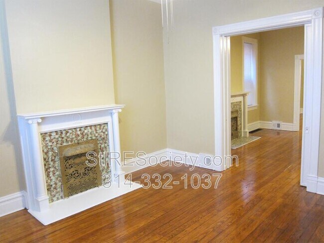 Building Photo - 3849 Juniata St
