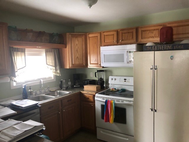 Kitchen - 511 9th St