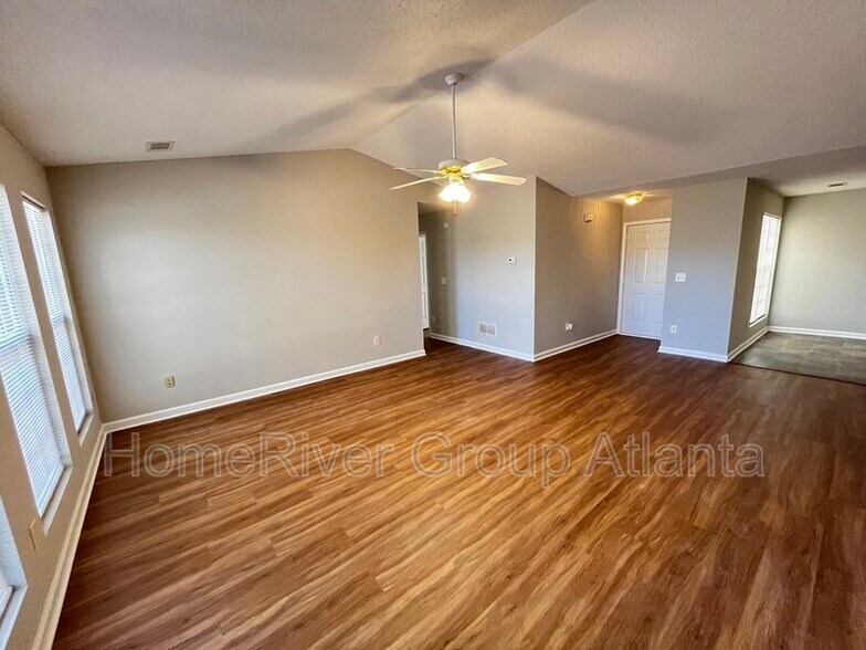 Building Photo - 1524 Mill Creek Rd