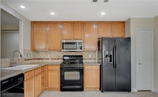 Building Photo - 1428 Dream Bridge Dr