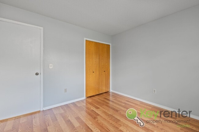 Building Photo - 3 Bedroom | 3 Bathroom - Ready to Entertai...