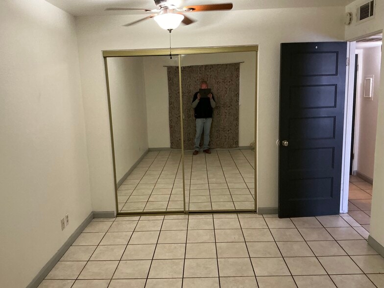 Building Photo - 45652 Lantana Ave