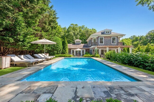 Building Photo - 35 Harris Ln