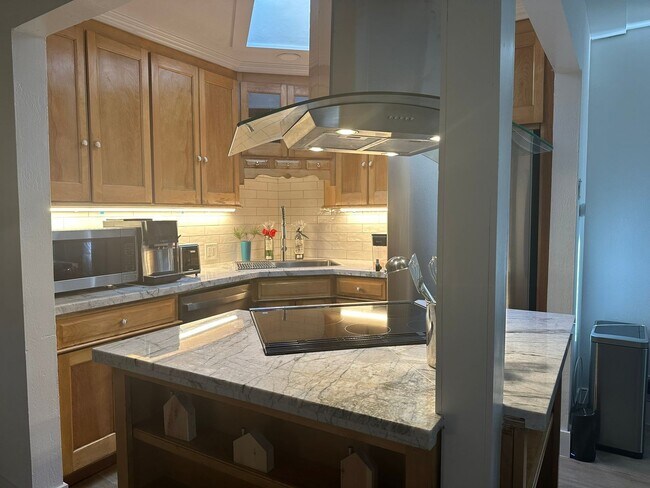 Building Photo - 1083 Aspenwald Rd