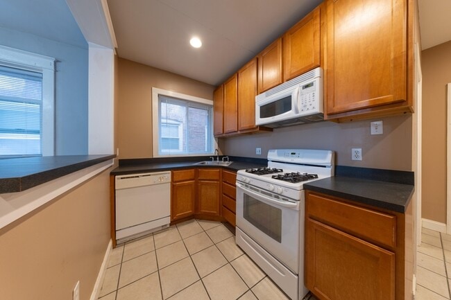 Building Photo - 2009 Maury Ave