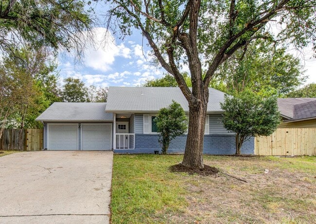 Building Photo - 6607 Capriola Dr