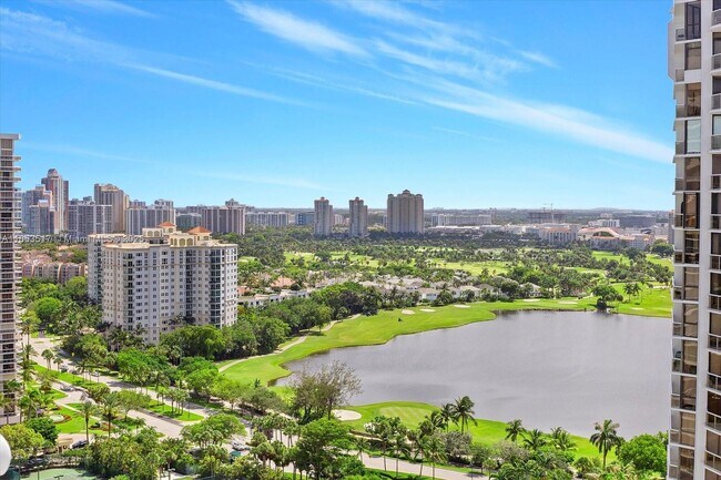 Building Photo - 20201 E Country Club Dr