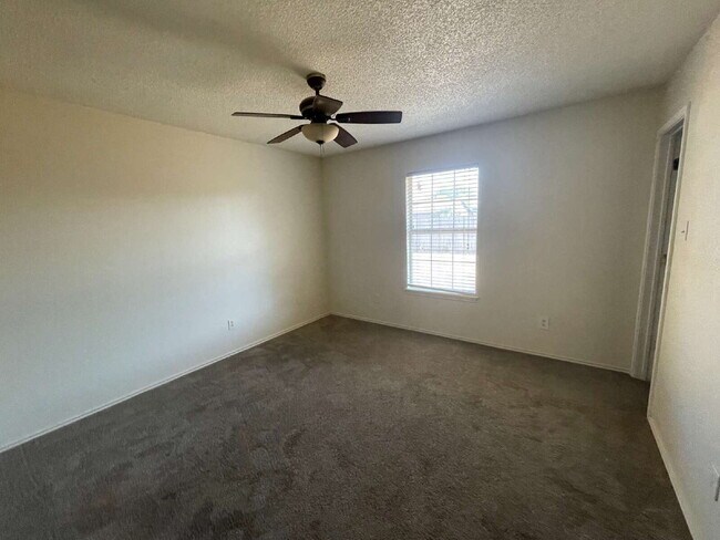 Building Photo - Beautiful Home Located Near Richard Lopez ...