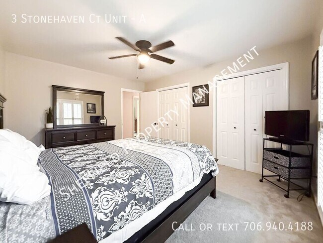 Building Photo - 3 Stonehaven Ct