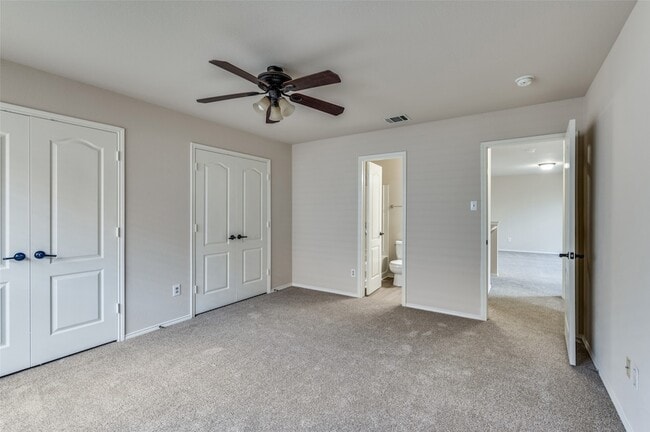 Building Photo - 8620 Star Thistle Dr