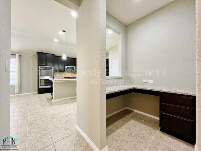 Building Photo - 12852 Laurel Brush