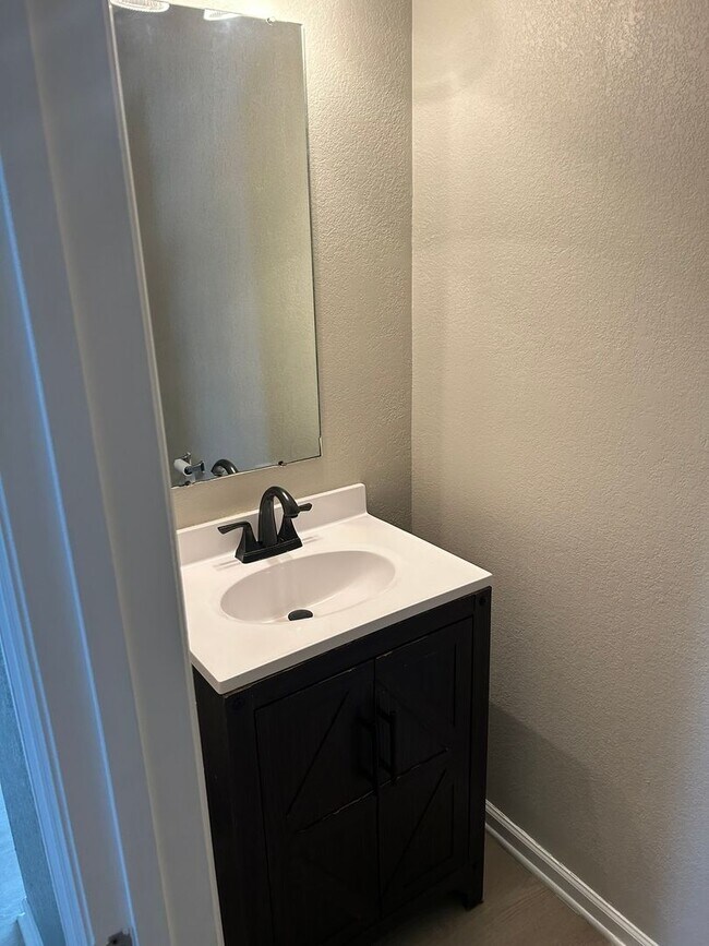 Building Photo - Madison City - County Line Road -Redstone Arsenal Gate 7