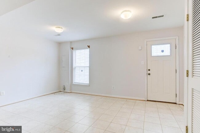 Building Photo - 4014 Fountain Bridge Ct