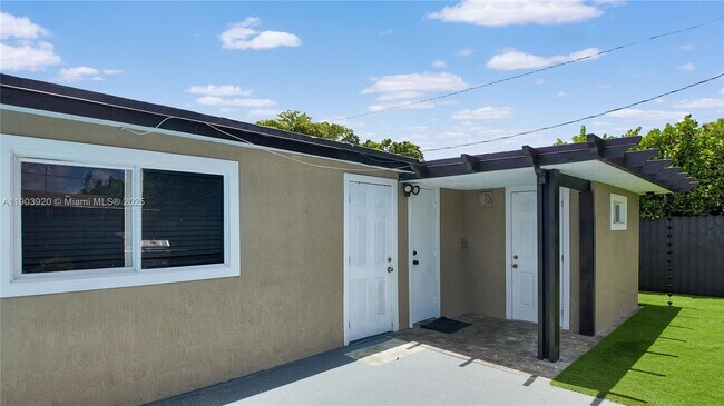 Building Photo - 801 NW 172nd Terrace