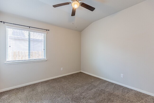 Building Photo - 925 Cypress Ml