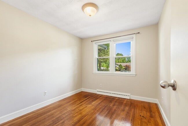 Building Photo - 16 Paulson Dr